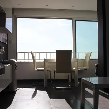 Charmant Studio Vue Sur Mer Avec Piscine A 20m De La Mer - Cap D'agde - Ref: Ig129f Appartement *