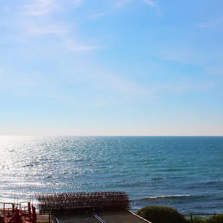 Charmant Studio Vue Sur Mer Avec Piscine A 20m De La Mer - Cap D'agde - Ref: Ig129f Appartement *